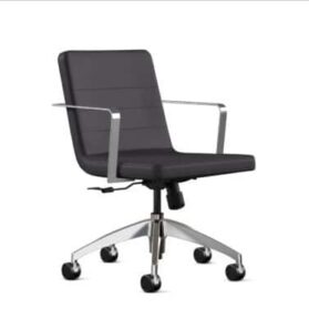 9 to 5 Diddy Series Chair